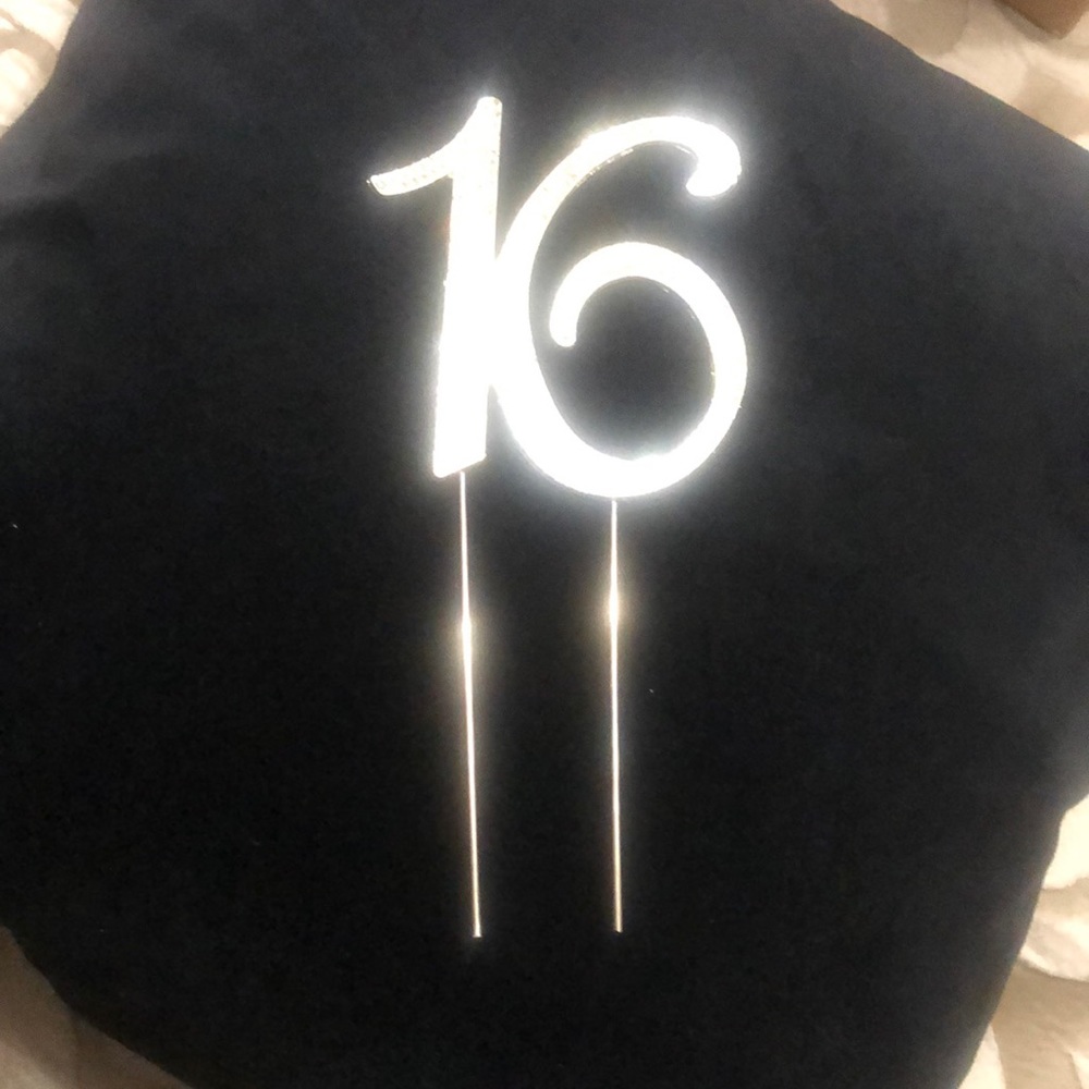 Cake topper  for sweet 16